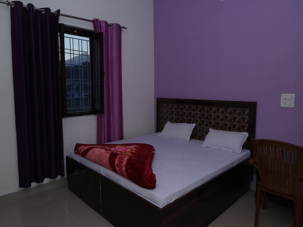 HOTEL JEET PALACE